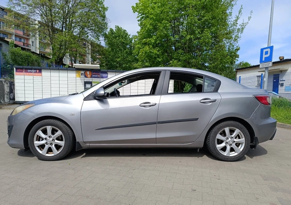 Mazda 3 cena 17400 przebieg: 174000, rok produkcji 2009 z Szczecin małe 37